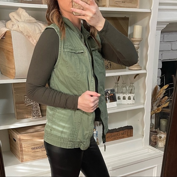 Merona Green utility vest - Picture 6 of 14